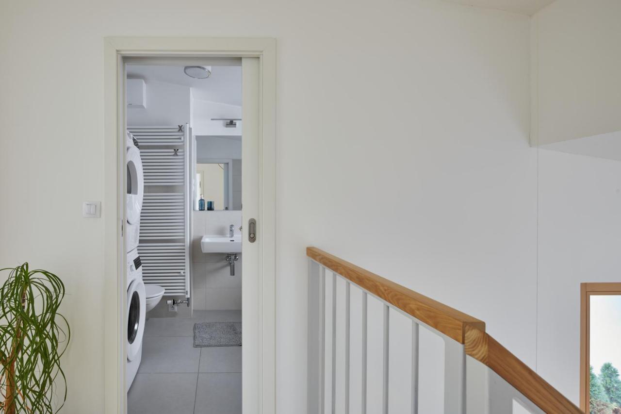 Prague Days - Apt W 2Bdr - 3 Balconies - Garage - Next To Park Exterior photo